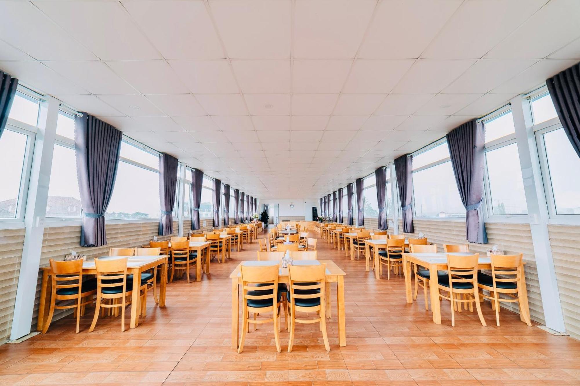 Anh Duc Hotel Da Lat City Екстериор снимка
