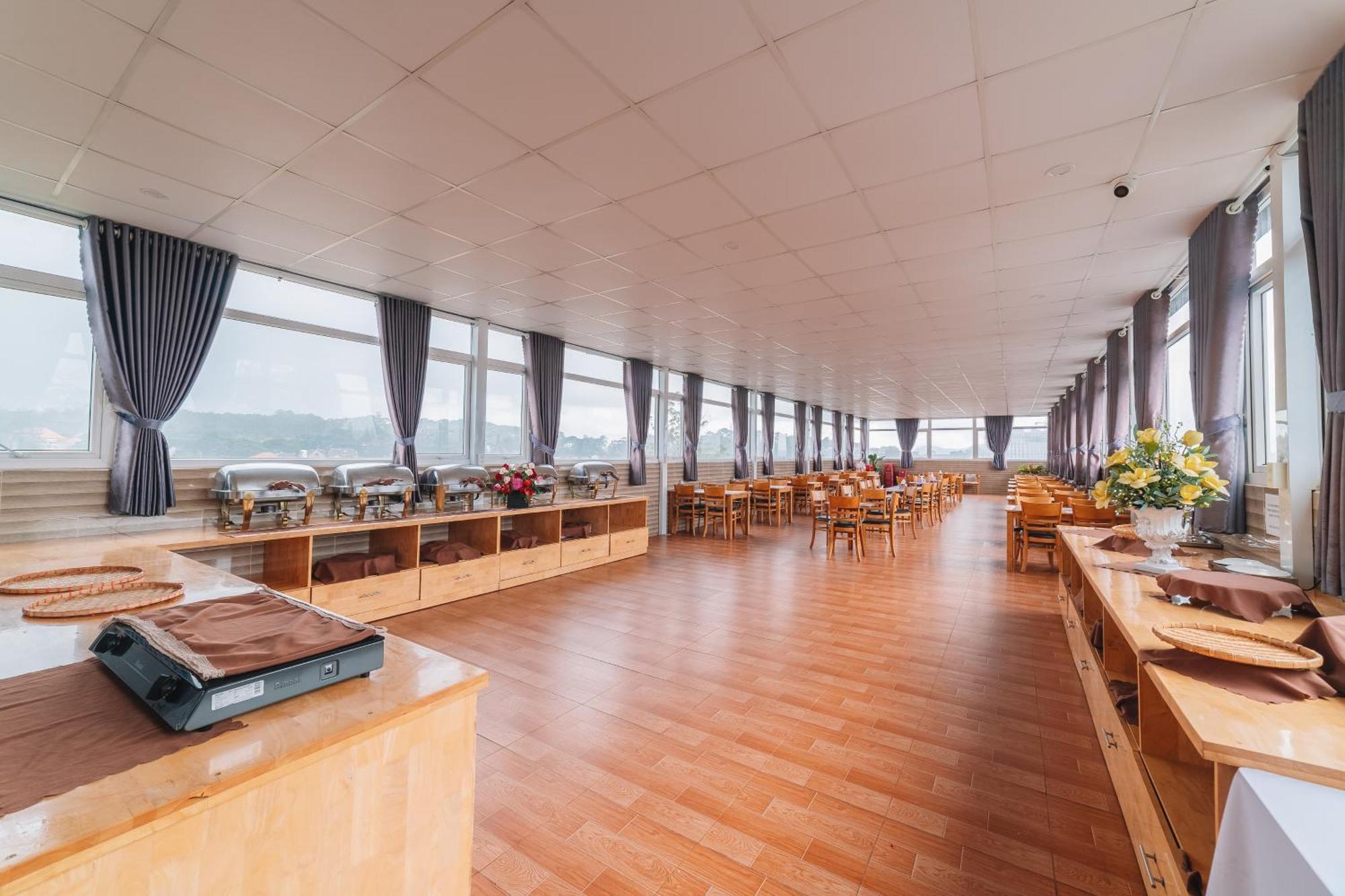 Anh Duc Hotel Da Lat City Екстериор снимка