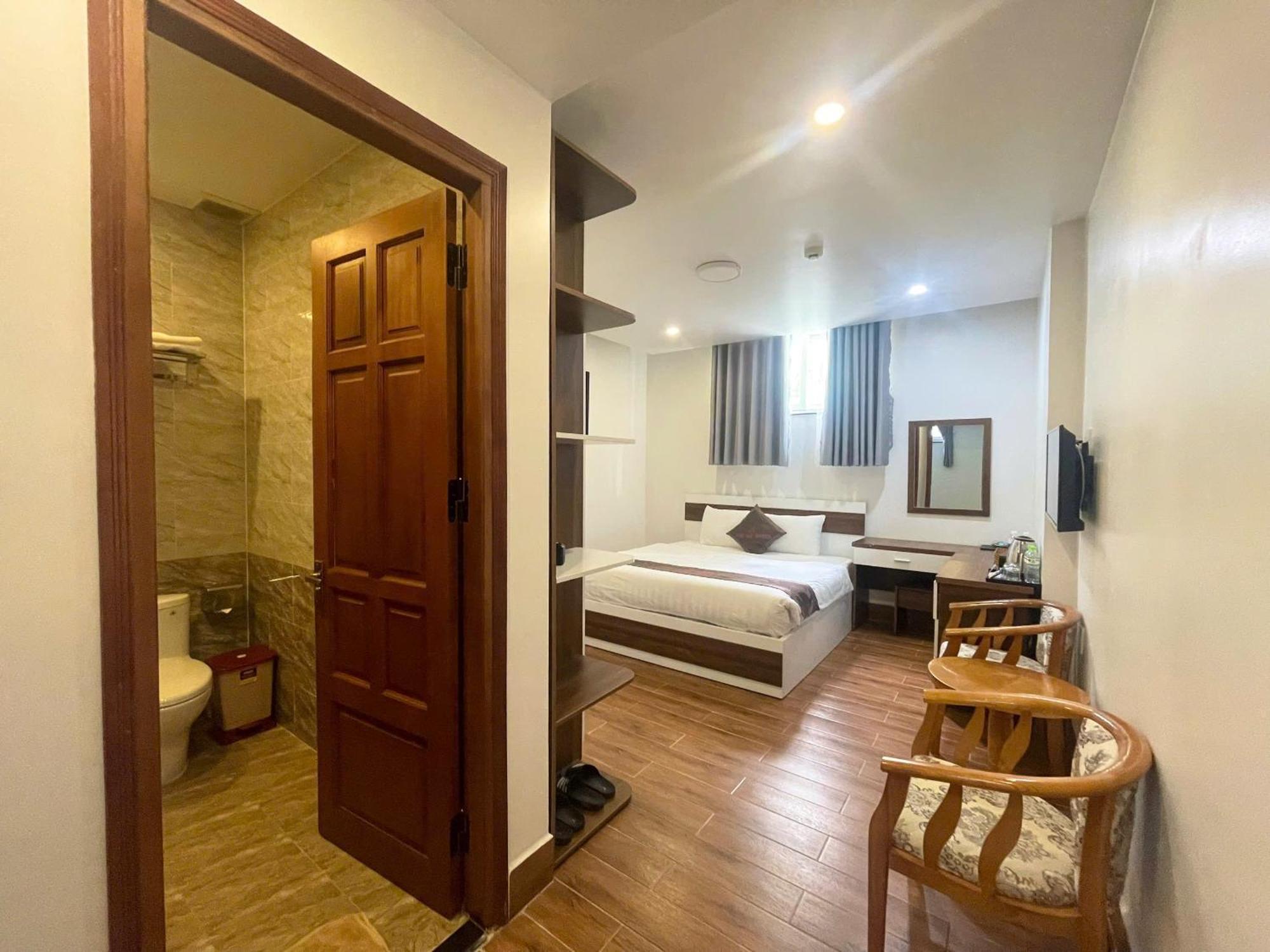 Anh Duc Hotel Da Lat City Екстериор снимка